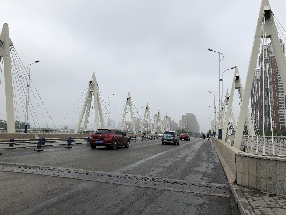 潮濕環境新選擇，晨虹醇酸防鏽磁漆守護設備無憂
