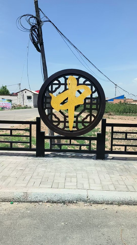 鐵藝新顏，持久守護：揭秘適合噴塗鐵的醇酸磁漆魅力