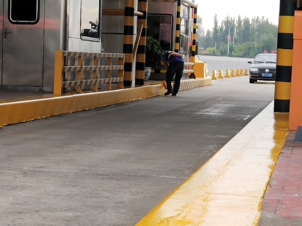 守護道路安全，煥新高速公路護欄 —— 晨虹醇酸磁漆專業解決方案