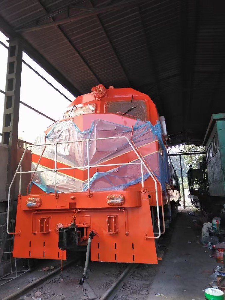 鐵路軌道煥新顏：晨虹醇酸底漆，築基安全高效運行