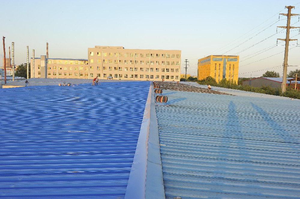 彩鋼瓦翻新利器，晨虹醇酸防鏽漆守護建築之美